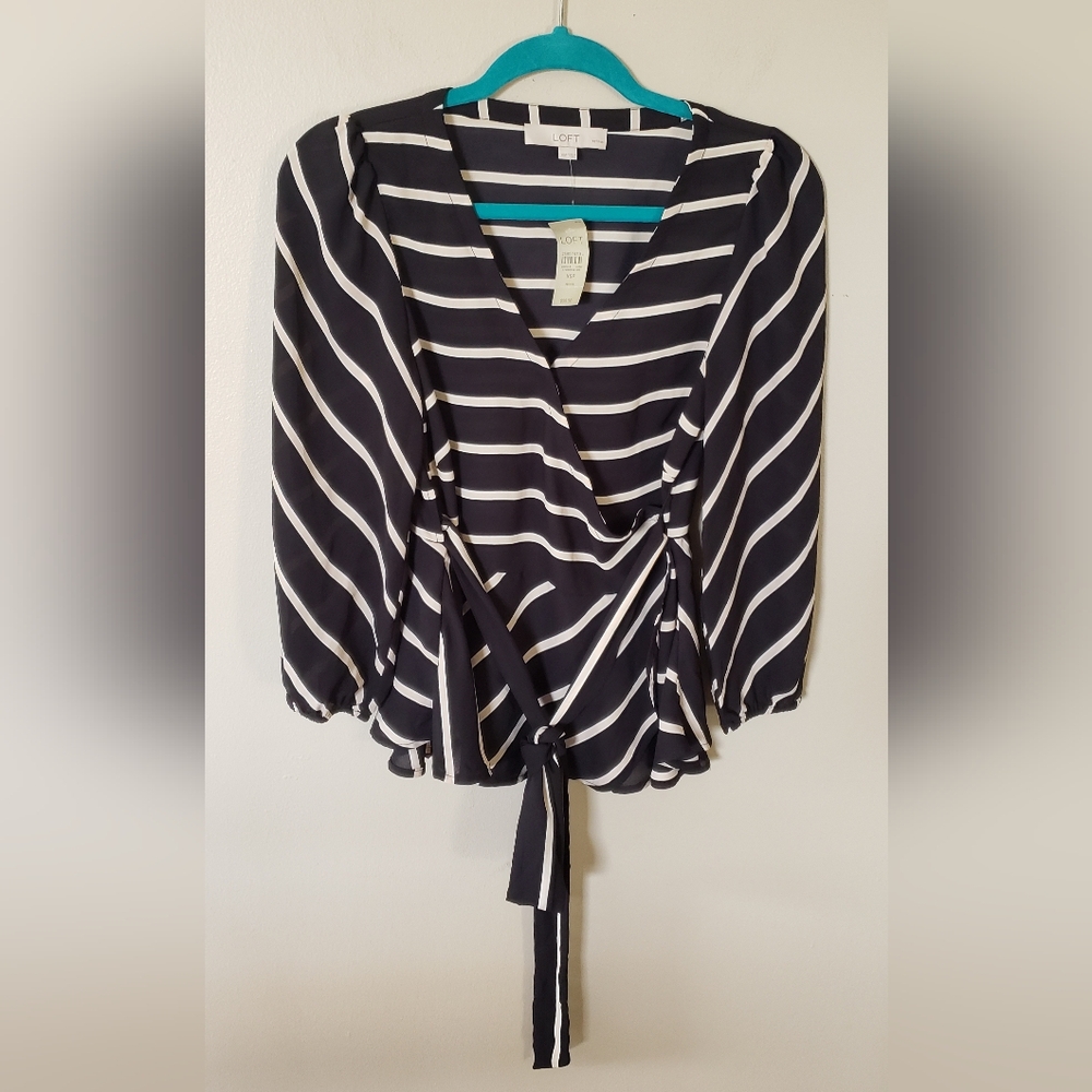 NWT Loft Women's Black Cream Dress Blouse Size XSP